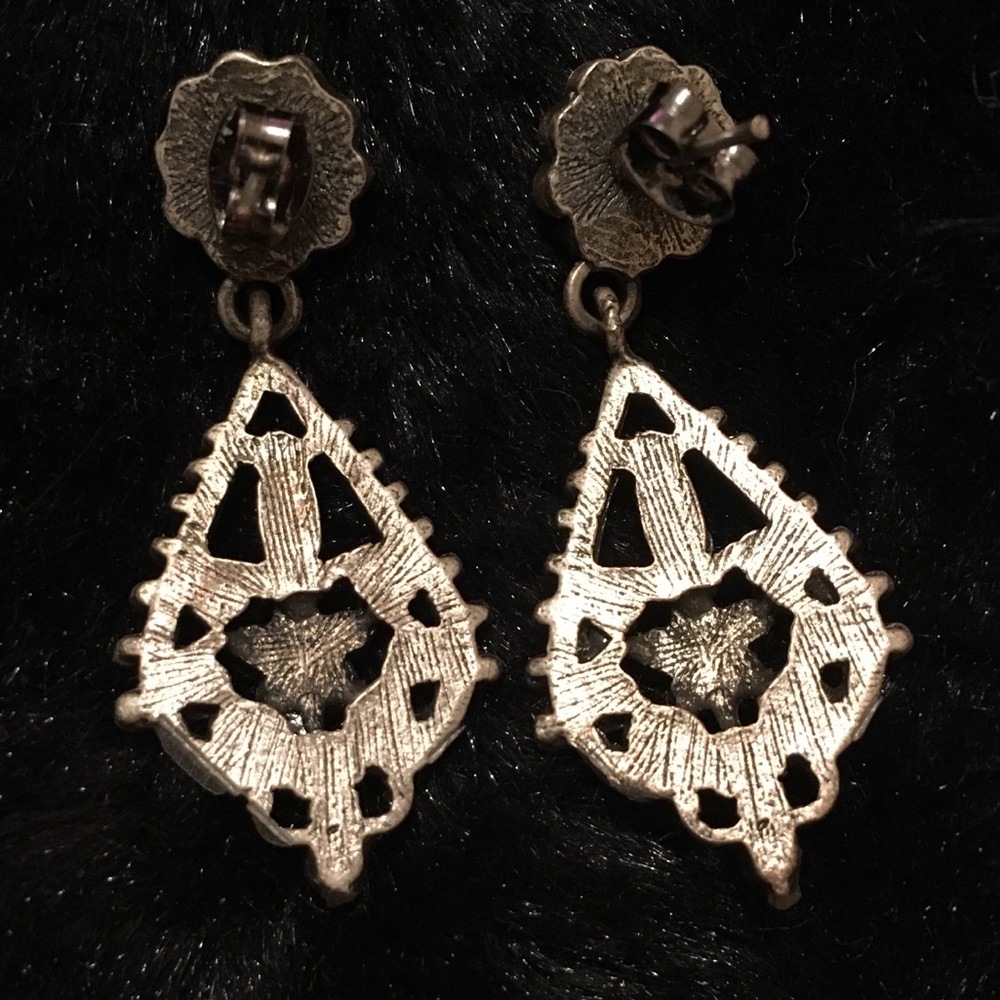 Earrings - Picture 4 of 5